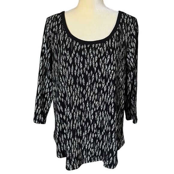 LANE BRYANT Women's Blouse 3/4 Sleeve Size 14/16 Black Printed Leaves One Pocket - Picture 1 of 16
